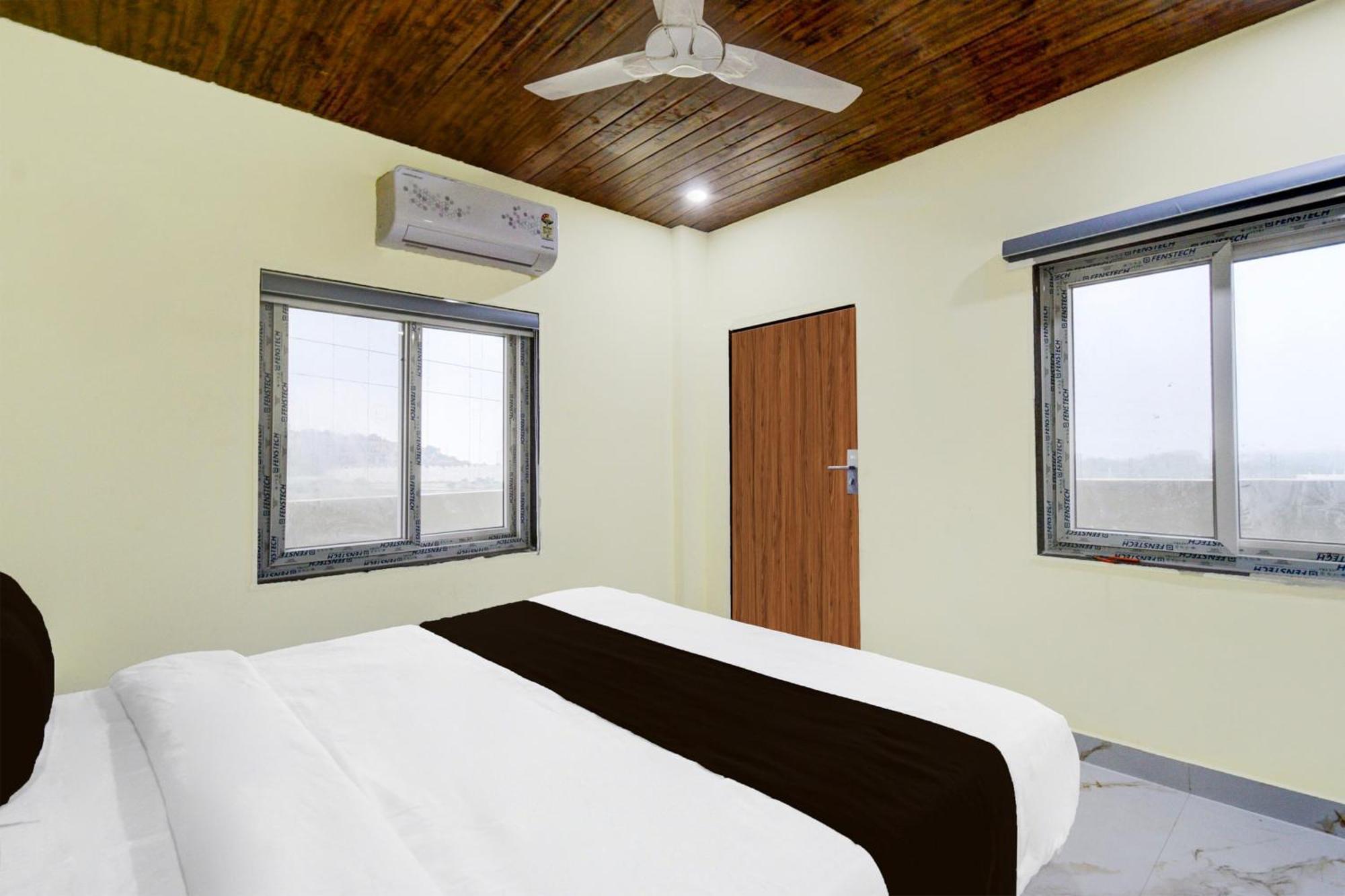 Super Collection O Srisailam Highway Hotel Шамшабад Екстериор снимка